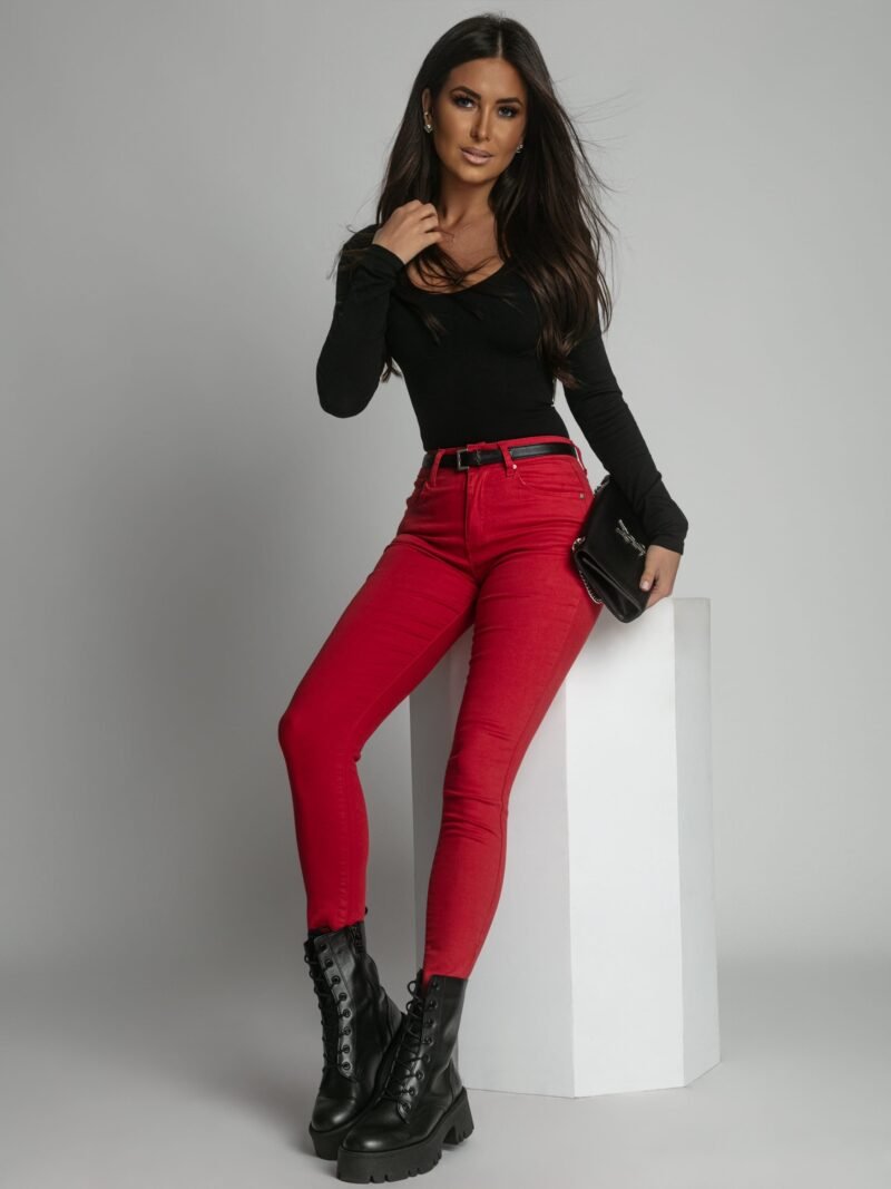 Dámske džínsy s ozdobnými zipsami | Červené